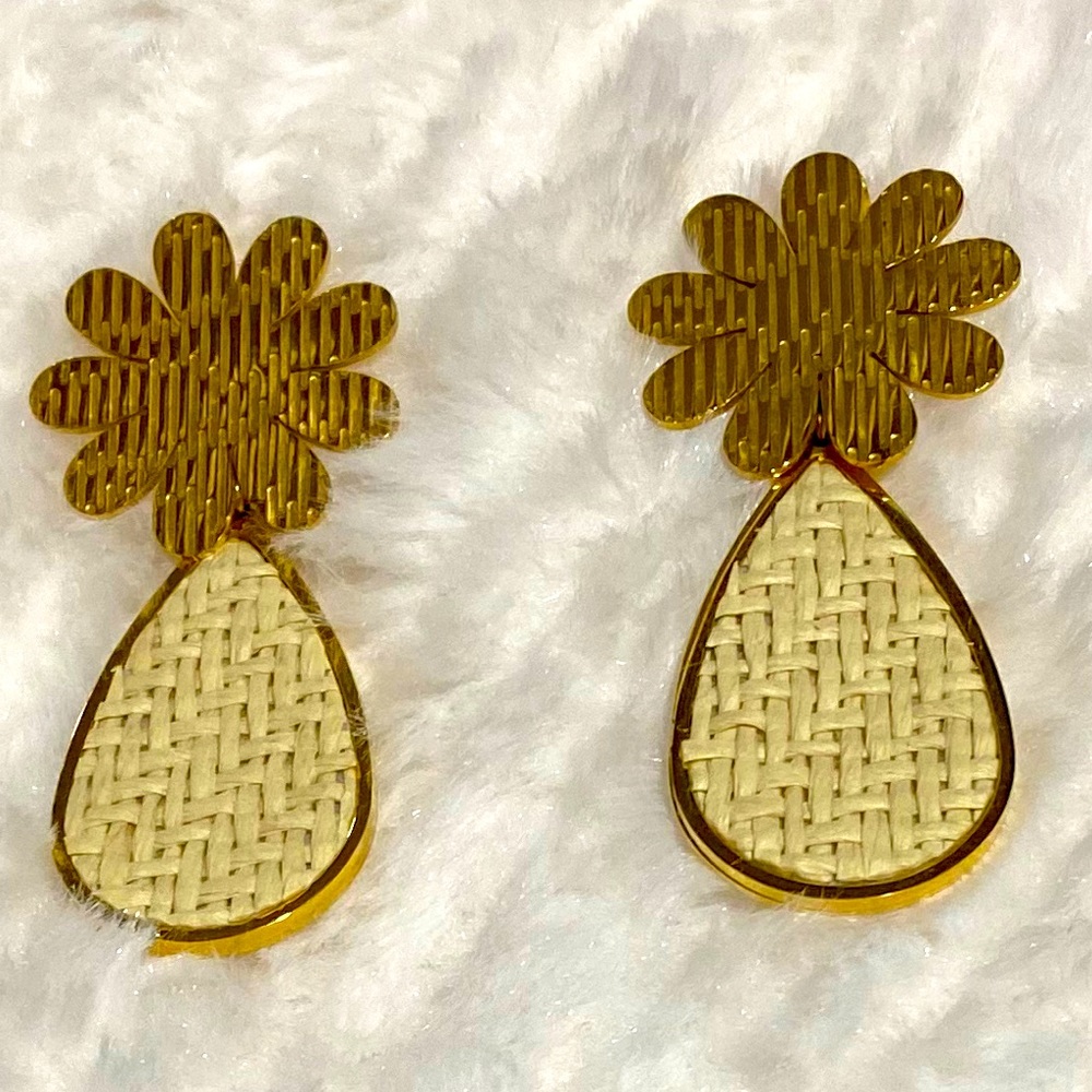 Pineapple Earrings - image 4